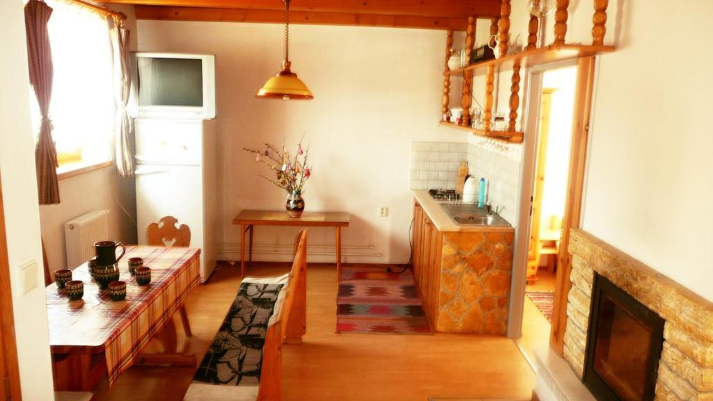 Chalupa Baran Bešeňová Habitación foto